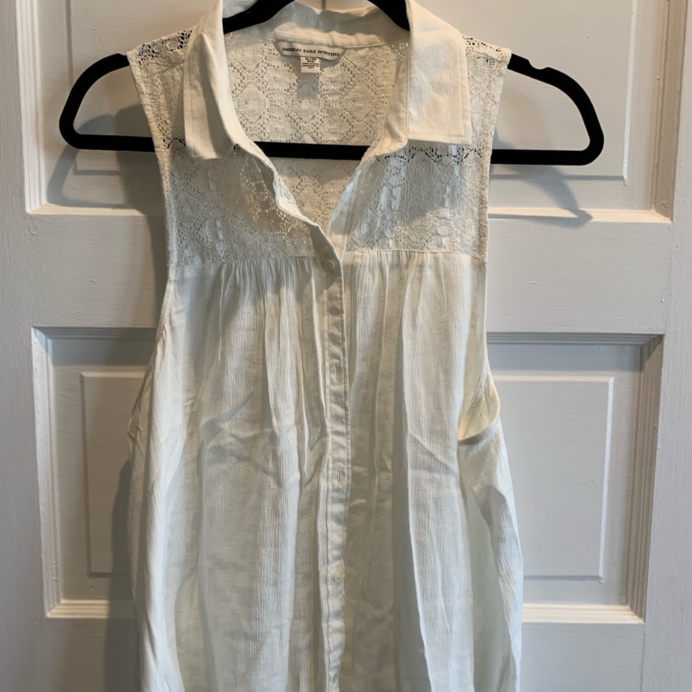 Cute blouse with lace decoration American Eagle